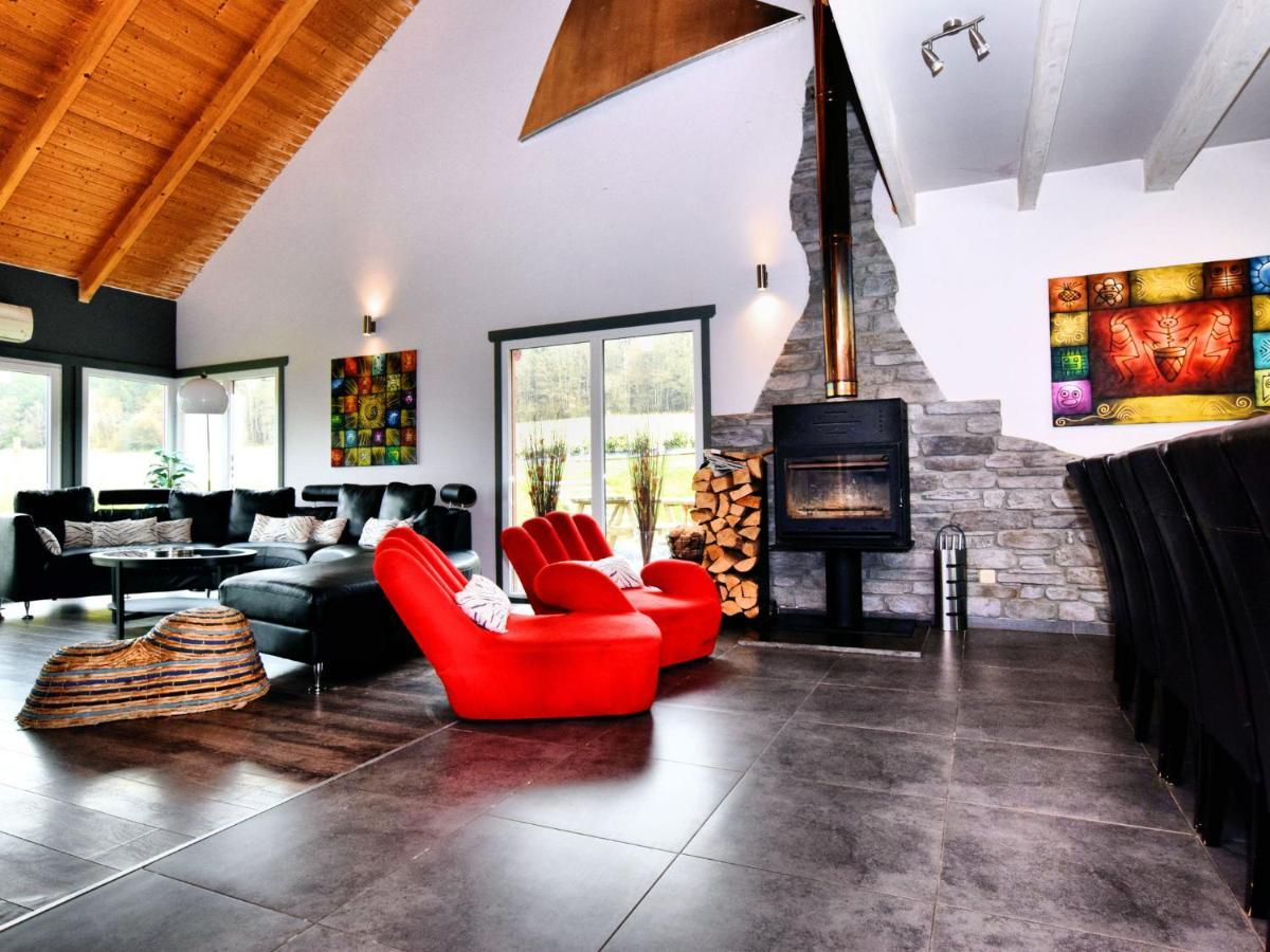 Beautiful Villa With Heated Outdoor Pool Manhay المظهر الخارجي الصورة