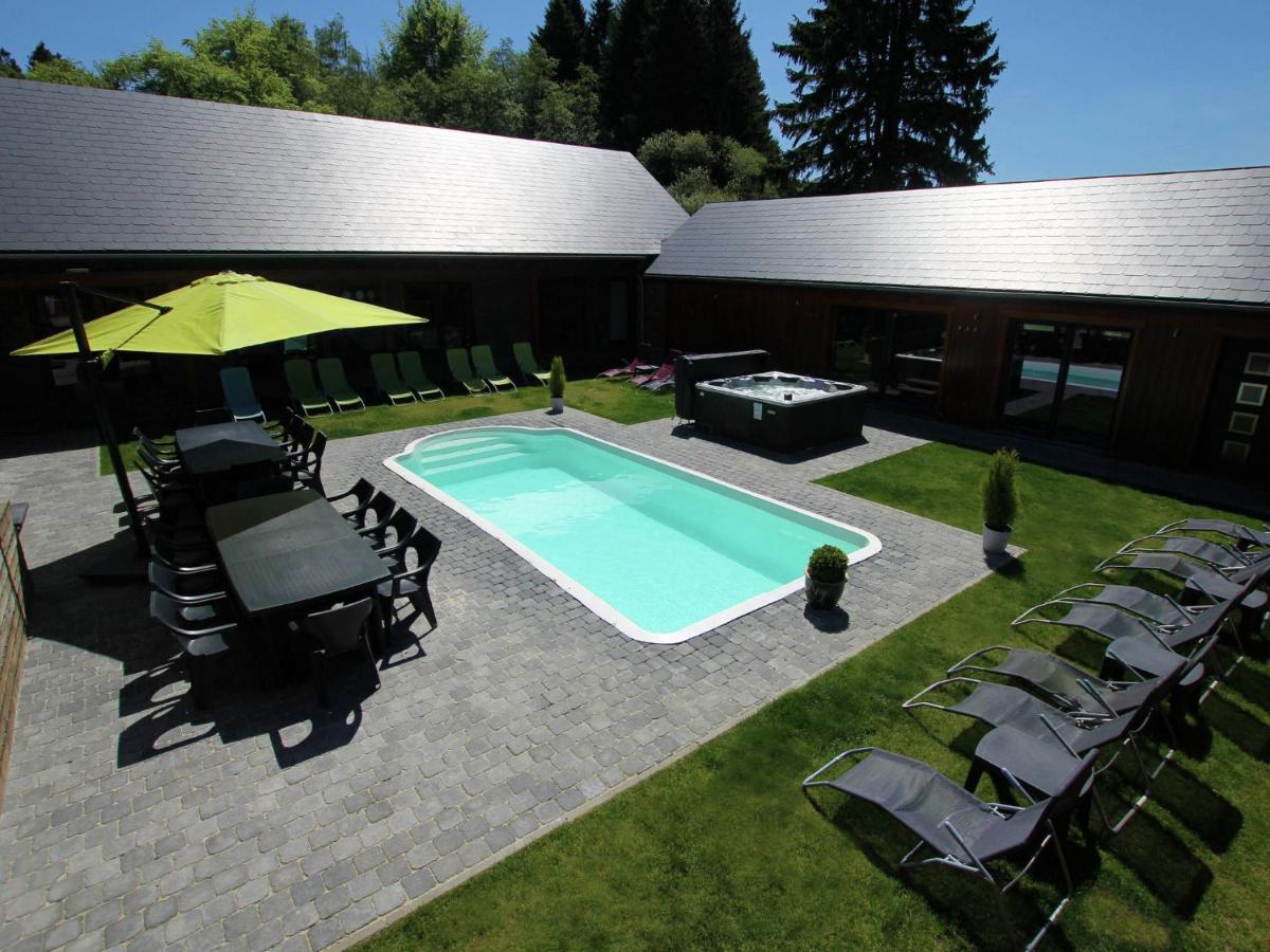 Beautiful Villa With Heated Outdoor Pool Manhay المظهر الخارجي الصورة