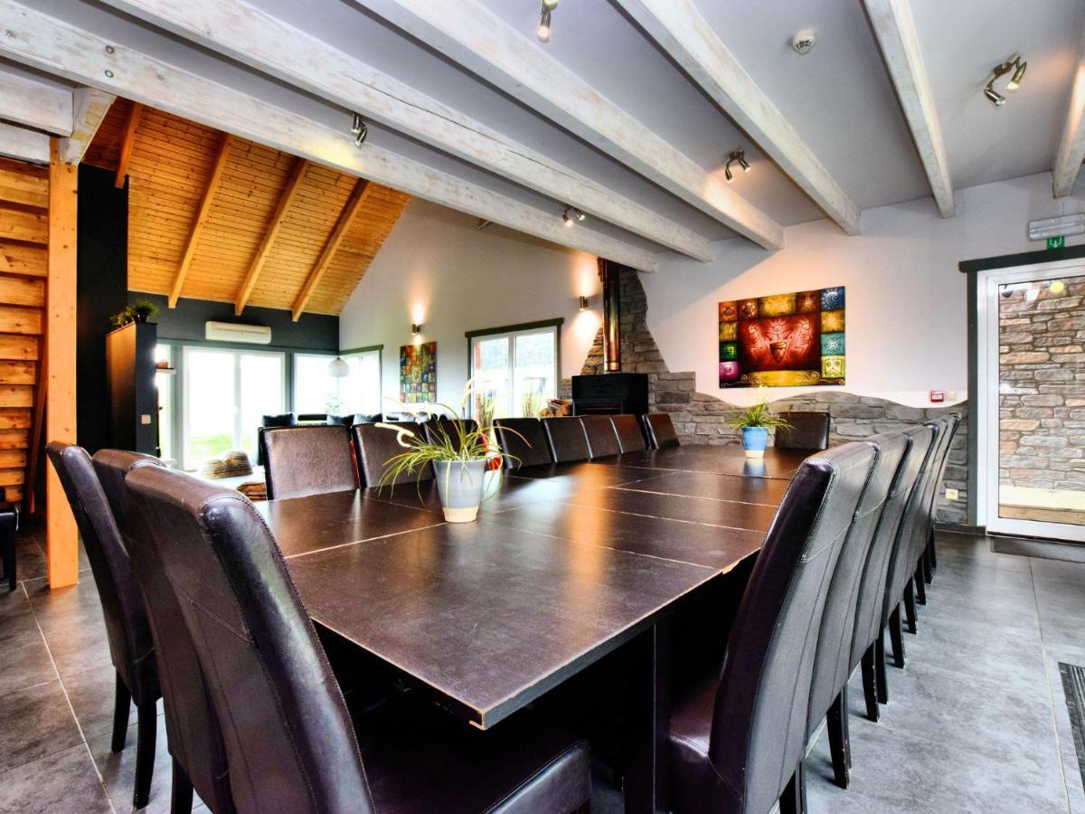 Beautiful Villa With Heated Outdoor Pool Manhay المظهر الخارجي الصورة